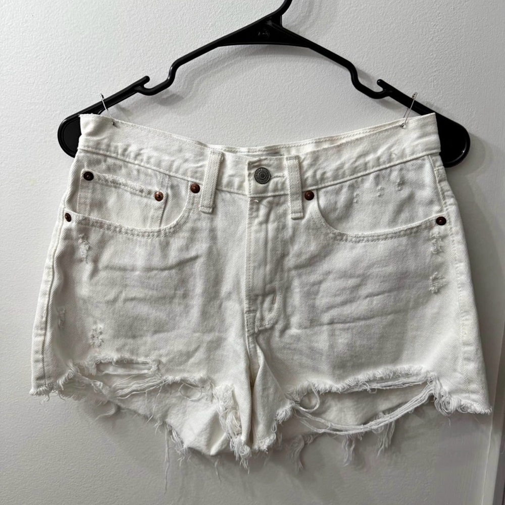 Abercrombie & Fitch the boyfriend short mid rise Size 26